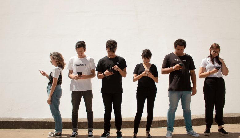 creative-christians-smartphone